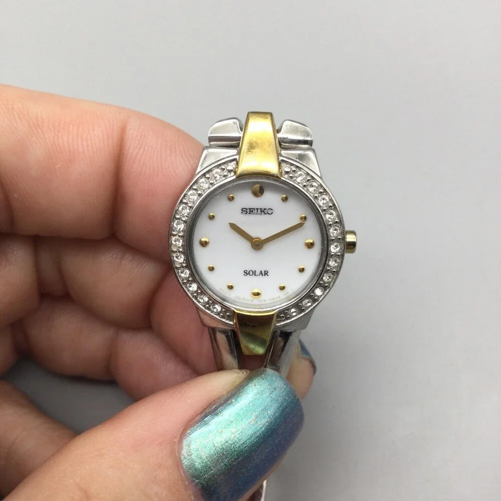 Seiko V117-0A10 Womens Solar Watch 22mm Crystals Two Tone Bracelet 6.25